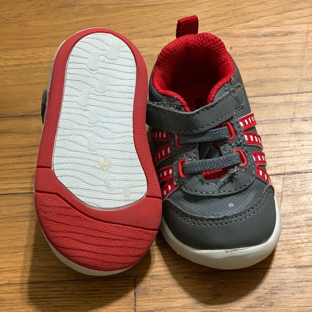 Garanimals sneaker